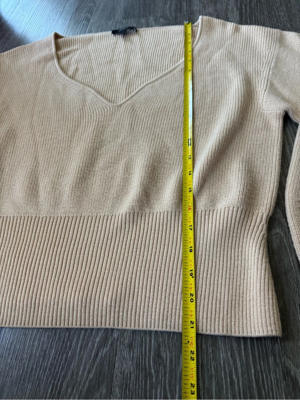 J.Crew 100% Merino Wool V-Neck Sweater Medium Beige Lightweight Knit Preppy
